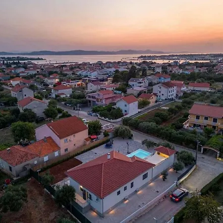 Paloma With Pool Comfortable Villa